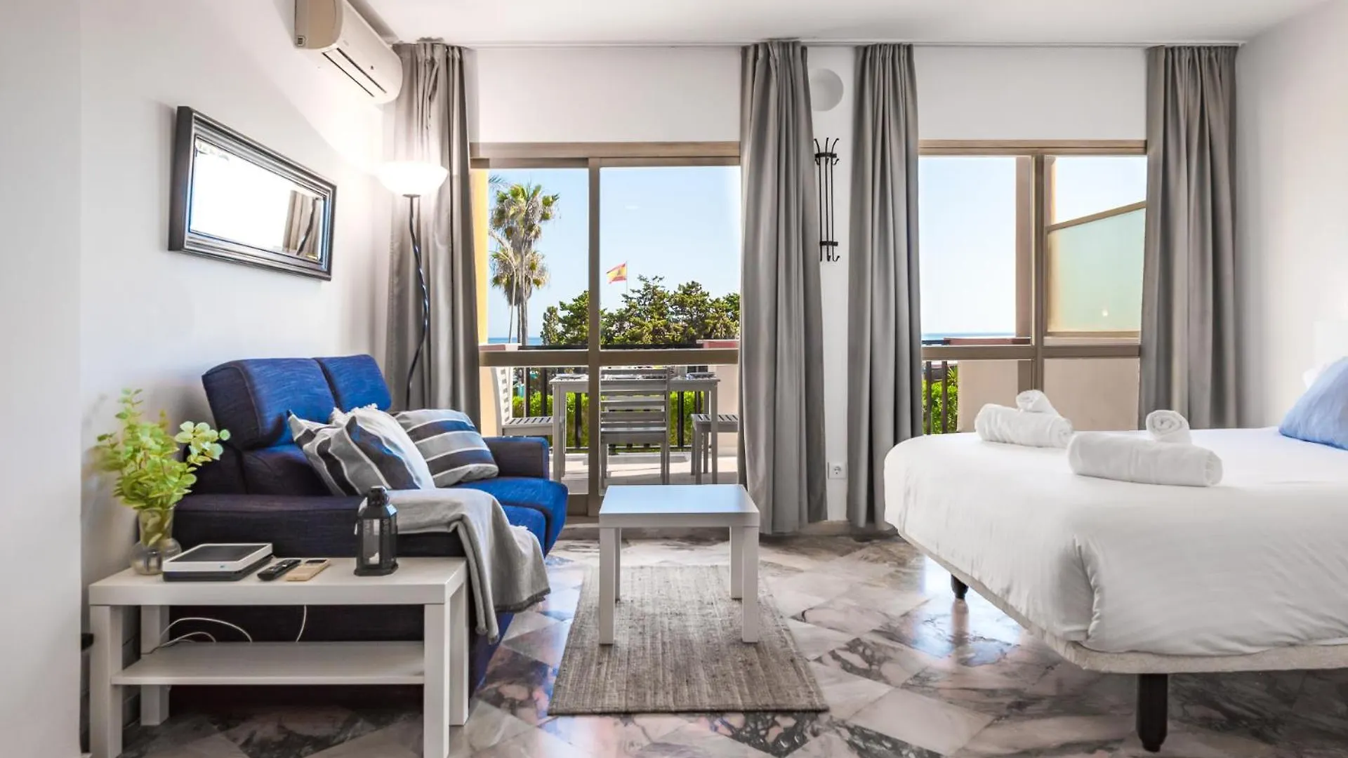 Apartment Oleholidays 1111 Romana Playa Vistas Al Mar Marbella