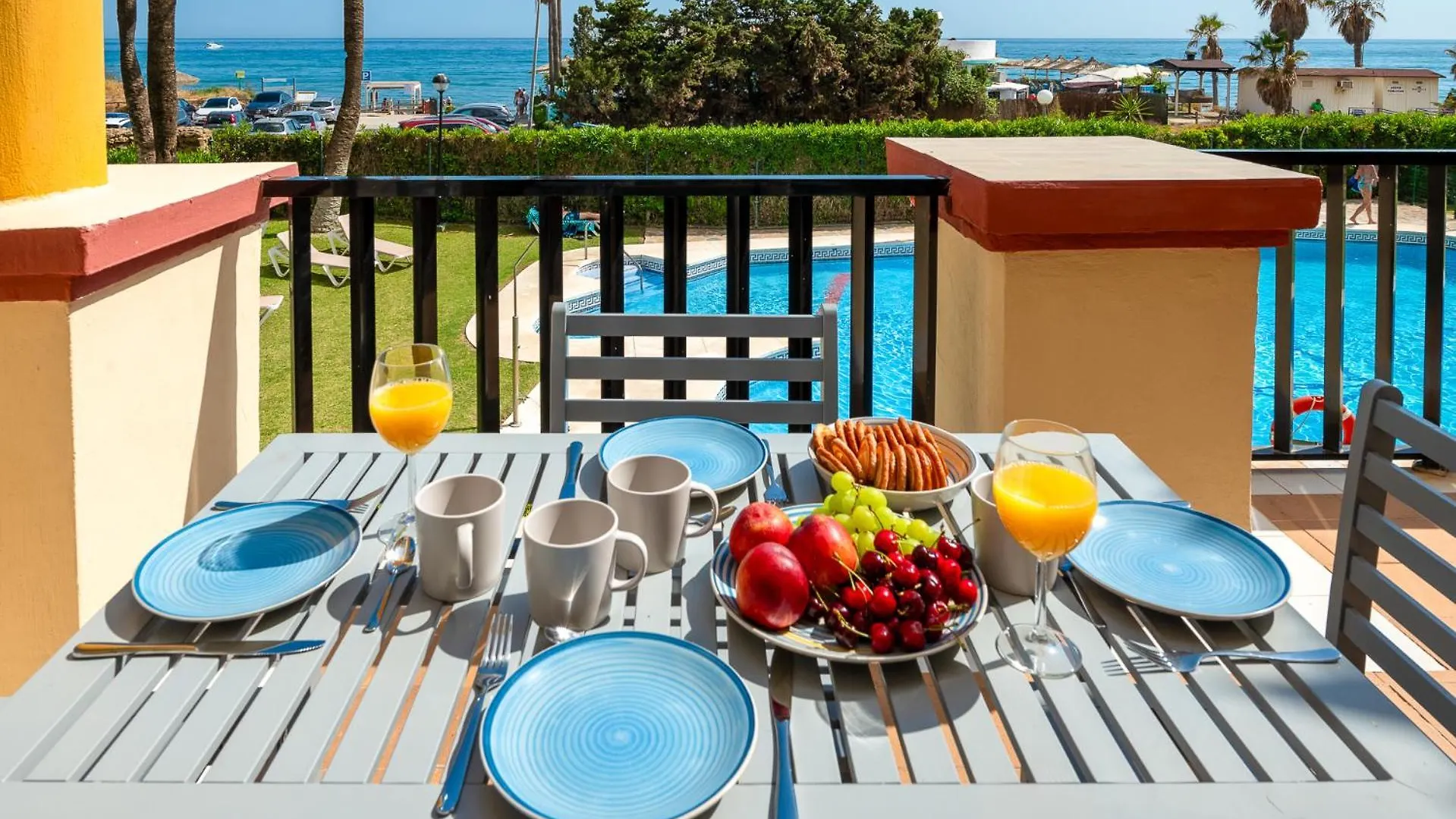 Oleholidays 1111 Romana Playa Vistas Al Mar Marbella 0*,  Spain
